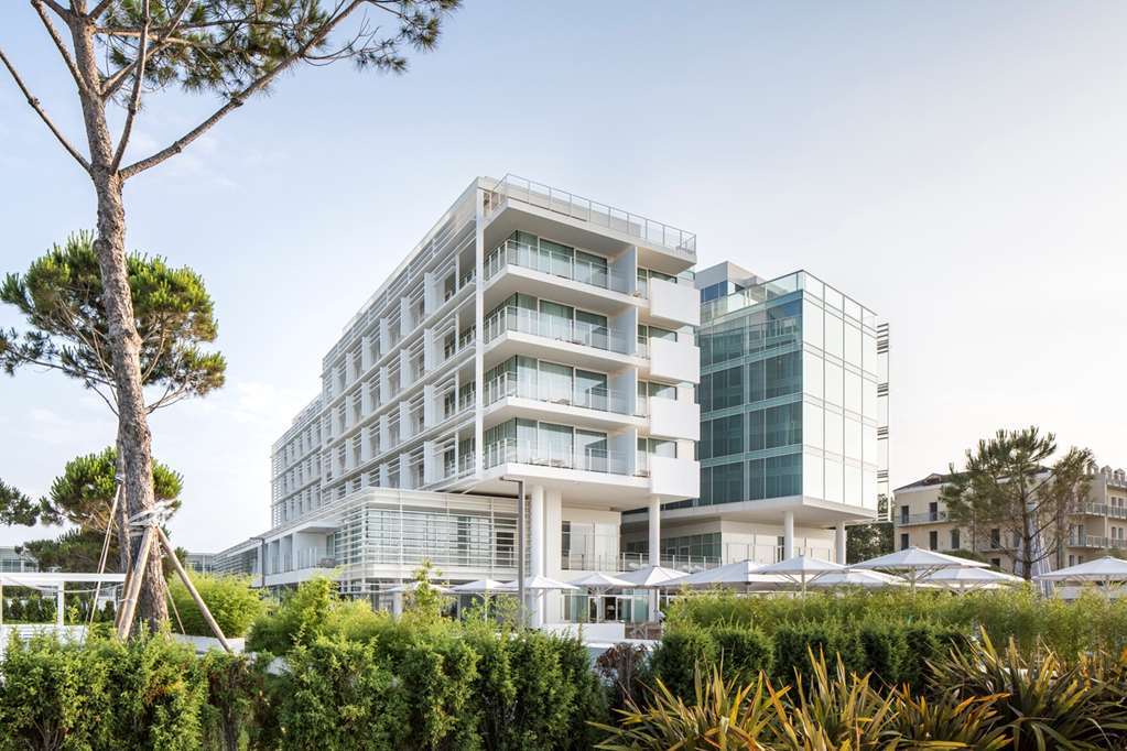 Falkensteiner Hotel & Spa Jesolo Luaran gambar The new building of the University of Patras