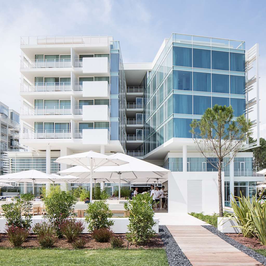 Falkensteiner Hotel & Spa Jesolo Luaran gambar The hotel